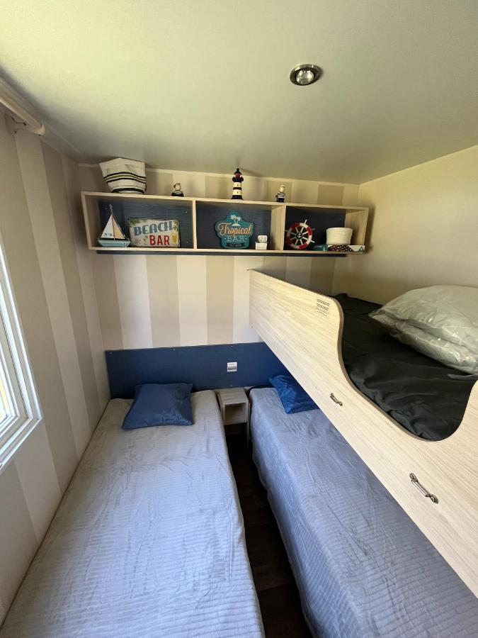 Mobil-Home Climatise Avec Piscine Aureilhan  ภายนอก รูปภาพ
